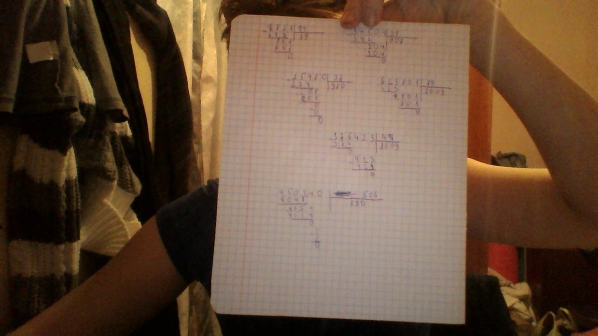 Деление столбиком 784:8. 236*400 в столбик. 506 умножить на 18 в столбик. 784 4 в столбик. 465 506 решение столбиком.
